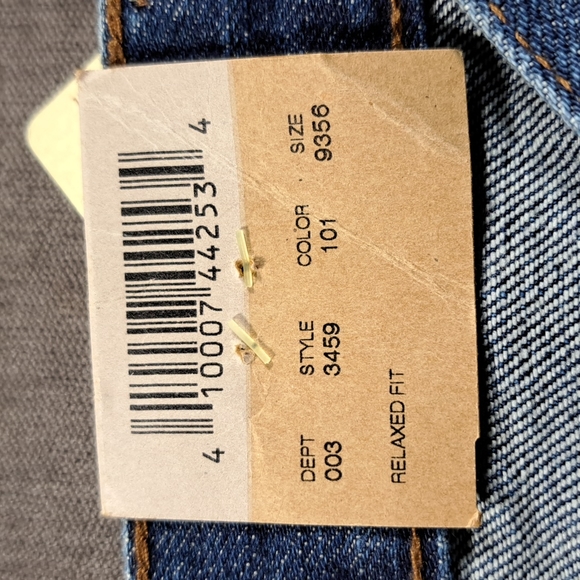 Eddie Bauer Indigo Dyed Relaxed Fit Blue Jean Denim NWT 33 x 34 - Picture 4 of 10